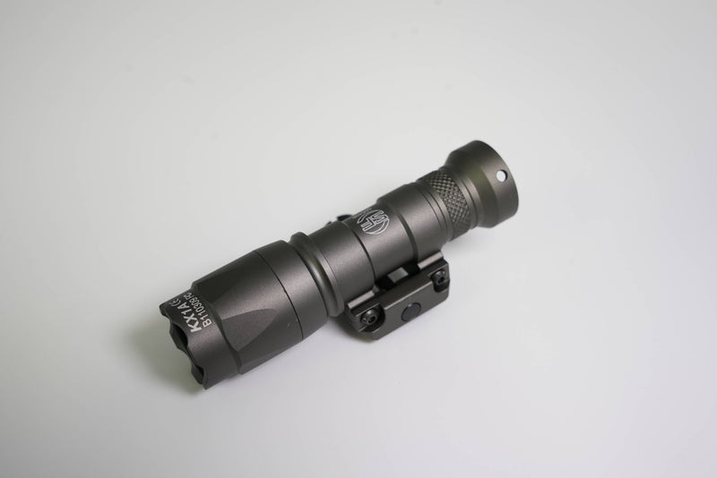 Load image into Gallery viewer, M300C Tactical Light LED Torch with 20mm Picatinny Rail Mount Set DE
