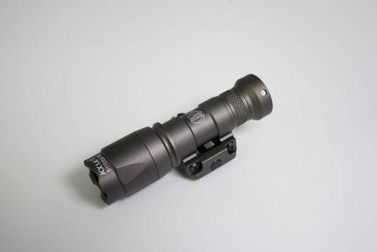 M300C Tactical Light LED Torch with 20mm Picatinny Rail Mount Set DE