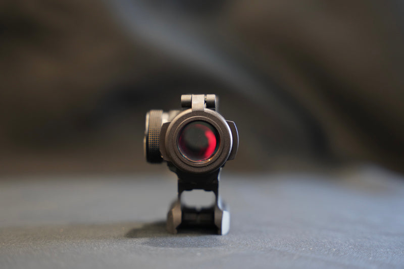 Load image into Gallery viewer, Aimpoint T2 2022 Version Sight with Daniel Defence Mount
